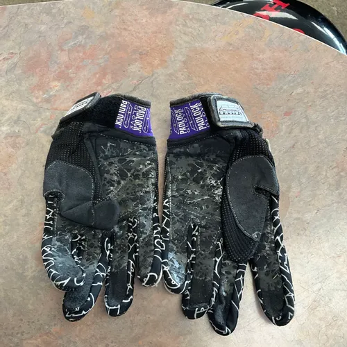 Used Vintage AXO Racing Gloves - Size Small