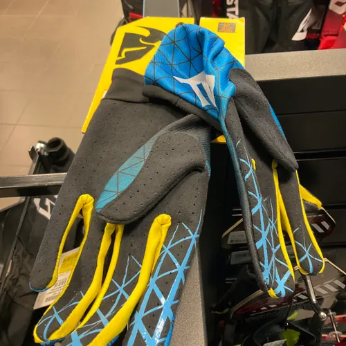 Thor Gloves- Size M