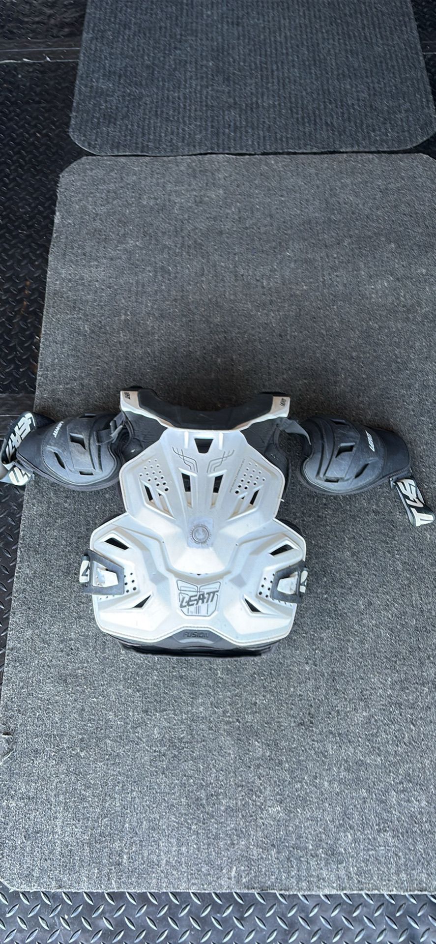 Leatt Fusion 3.0 Chest Protector