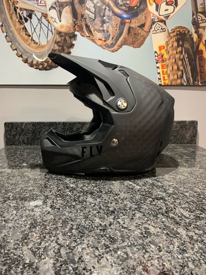 FLY YOUTH FORMULA CARBON HELMET YL