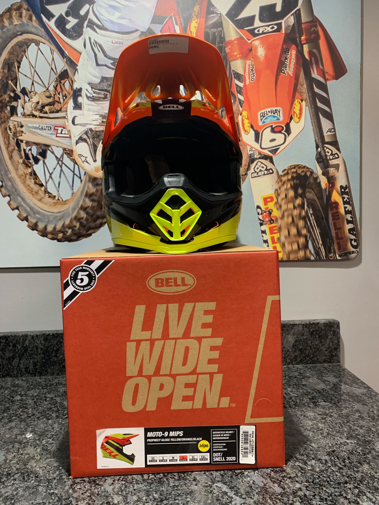 Bell moto 9 store prophecy