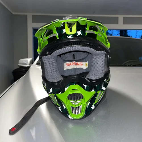 Youth Fox Racing Helmets - Size XS