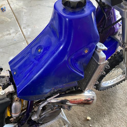 Yz250 tank outlet