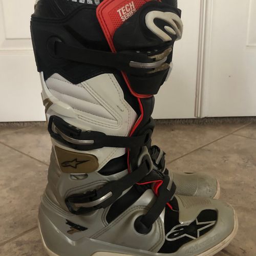 Alpinestars Tech 7 Boots - Size 9