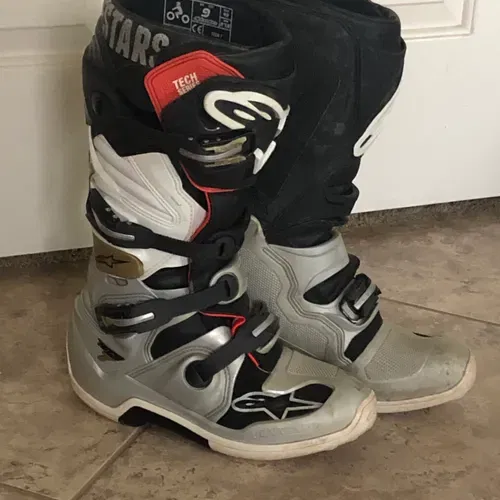 Alpinestars Tech 7 Boots - Size 9