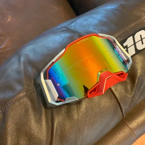 New 100% Armega Goggles