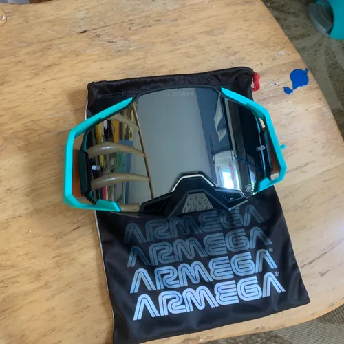NEW! 100% Armega Goggles