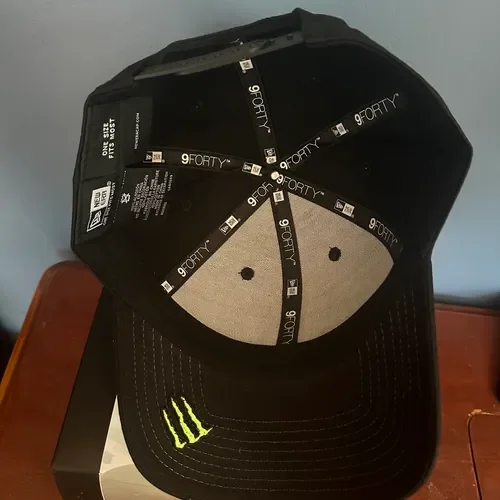 Monster Athlete Hat With Premium Box 