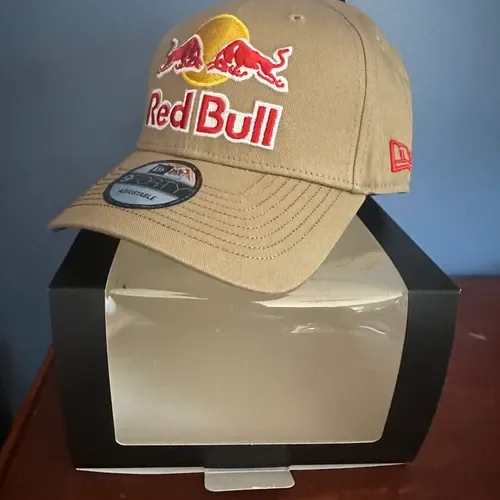 Sale! Premium Box New Era Athlete Hat 