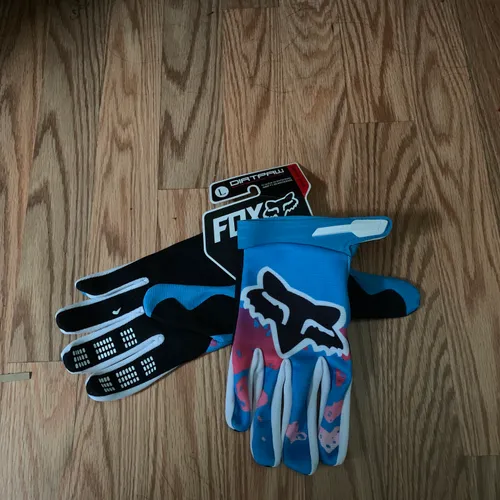 New Fox Gloves Size - L