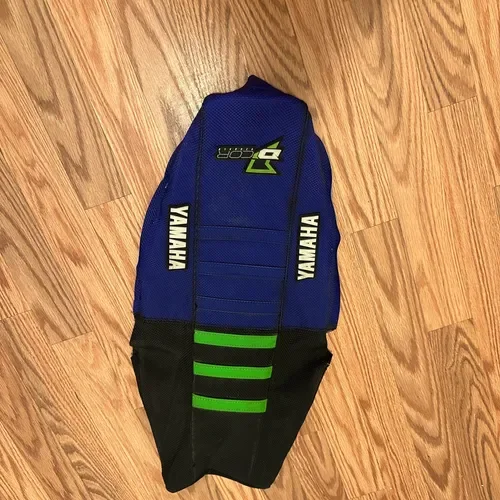 Yz250f/ Yz450f Dcor Star Seat Cover 