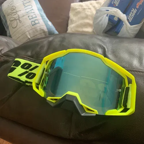 NEW 100 Goggles