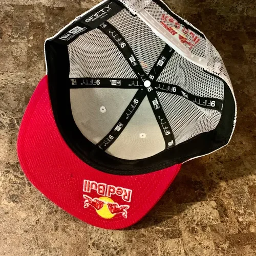 New Era Athletic Logo 9Fifty Red Mesh Snapback Hat