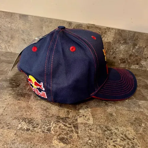 redbull athlete only cap レッドブル | chidori.co