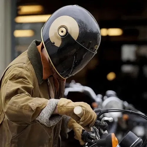Bell Bullitt GT Carbon Street Helmet - Full Face Helmet for Motorcycle Riding