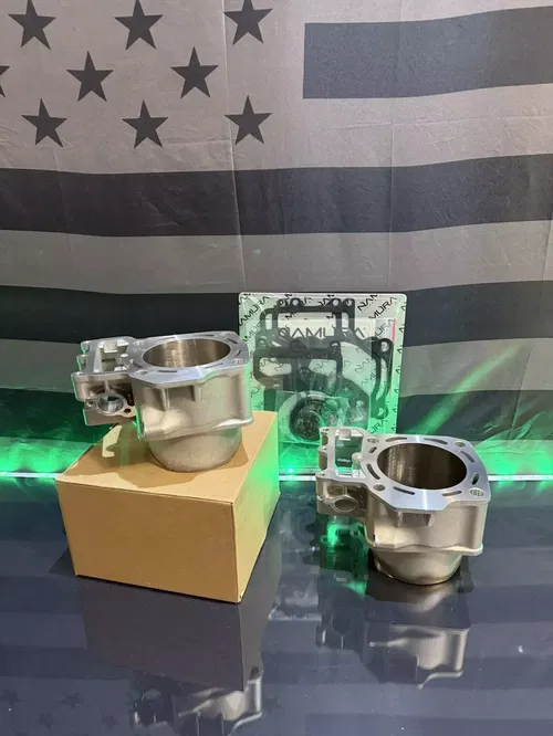 Kawasaki Teryx 4 800 - Cylinders & Gaskets