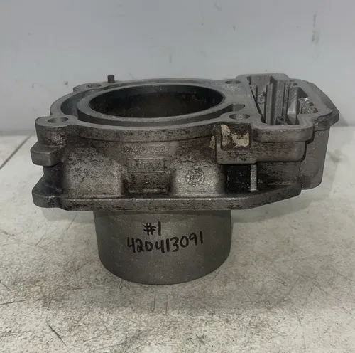 2019 Can Am OUTLANDER 570XT OEM CYLINDER JUG BARREL 420413091