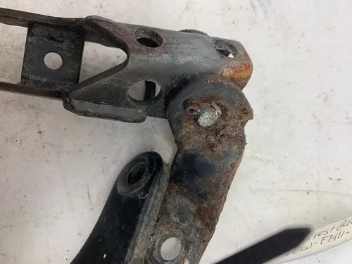 2004 Yamaha ttr225 footpegs with brackets (Rt and Left)