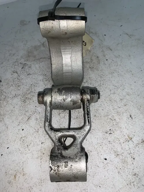 1995 Honda XR200r Shock Absorber Arm 52460-KT0-830