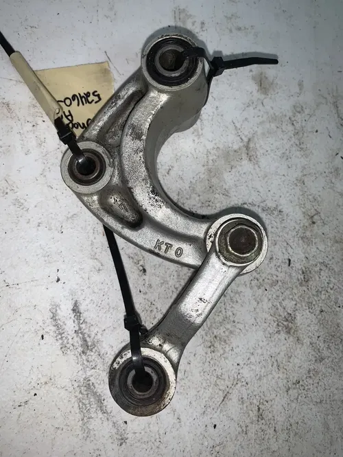 1995 Honda XR200r Shock Absorber Arm 52460-KT0-830