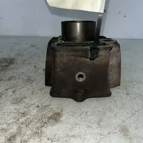2001 Honda Trx 90 TRX90 OEM Cylinder 2001 OEM *parts Only* 12101-HF7-A10