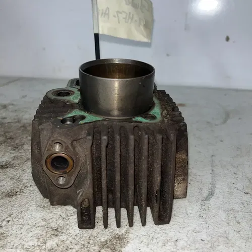 2001 Honda Trx 90 TRX90 OEM Cylinder 2001 OEM *parts Only* 12101-HF7-A10
