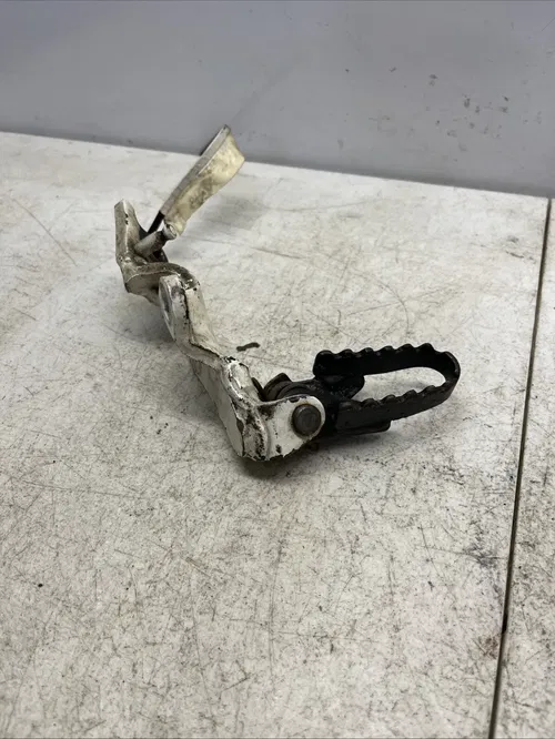 1998 Honda XR80 Lt Foot Peg And Bracket Left Step 50642-GN1-000