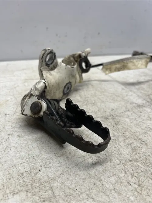 1998 Honda XR80 Lt Foot Peg And Bracket Left Step 50642-GN1-000