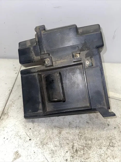 2002 YAMAHA TTR125L AIR BOX INTAKE AIR CLEANER CASE