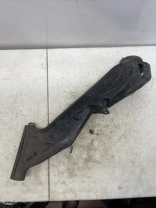 2019 CAN AM OUTLANDER 570XT OEM LEFT REAR SWINGARM 706001646