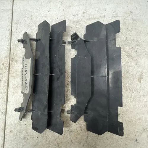 2004 SUZUKI DRZ400E RADIATOR LOUVERS 17831-37E11