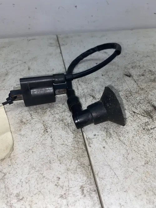 2001 POLARIS SCRAMBLER 90 OEM IGNITION COIL SPARK PLUG CAP 0450753
