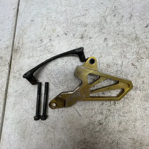 2004 SUZUKI DRZ400E Sprocket Cover Gold Aftermarket