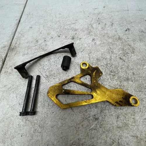 2004 SUZUKI DRZ400E Sprocket Cover Gold Aftermarket
