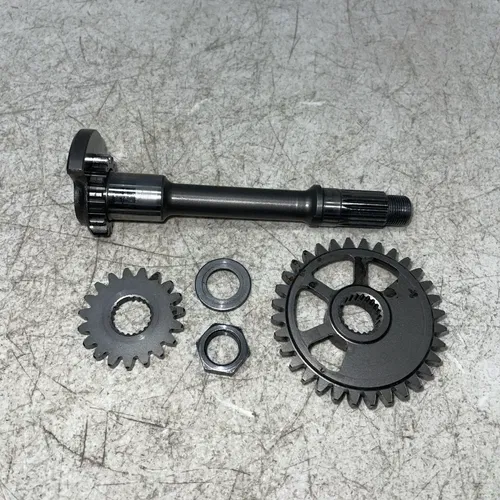 2007 HONDA CRF250R OEM Balancer Shaft 13420-KRN-A10 13422-KRN-A00