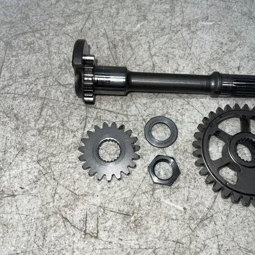 2007 HONDA CRF250R OEM Balancer Shaft 13420-KRN-A10 13422-KRN-A00