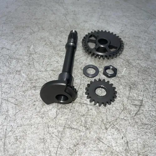 2007 HONDA CRF250R OEM Balancer Shaft 13420-KRN-A10 13422-KRN-A00