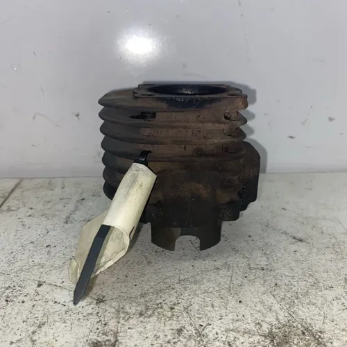 2001 POLARIS SCRAMBLER 90 OEM ENGINE CYLINDER PISTON BLOCK JUG BARREL 0450007