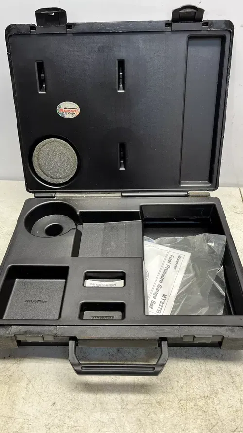 SNAP ON Fuel Injection Pressure Gauge Set MT337B *CASE ONLY*