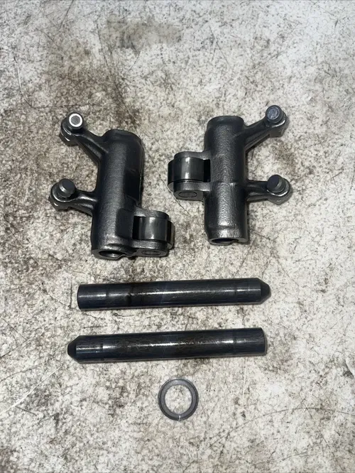 2019 CAN AM OUTLANDER 570 OEM ROCKER ARM EXHAUST INLET 420254907 420254911