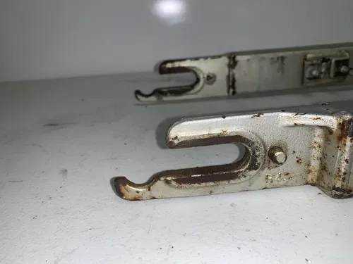 1998 Honda XR200R Swing Arm 52100-KT0-870