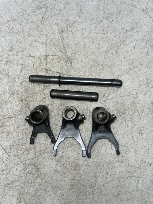 2004 YAMAHA YZ85 OEM SHIFT FORK 4ES-18511-02-00