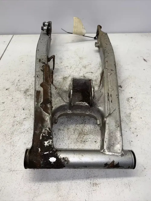 1997 Honda Xr100 Swingarm 52100-KN4-860ZA