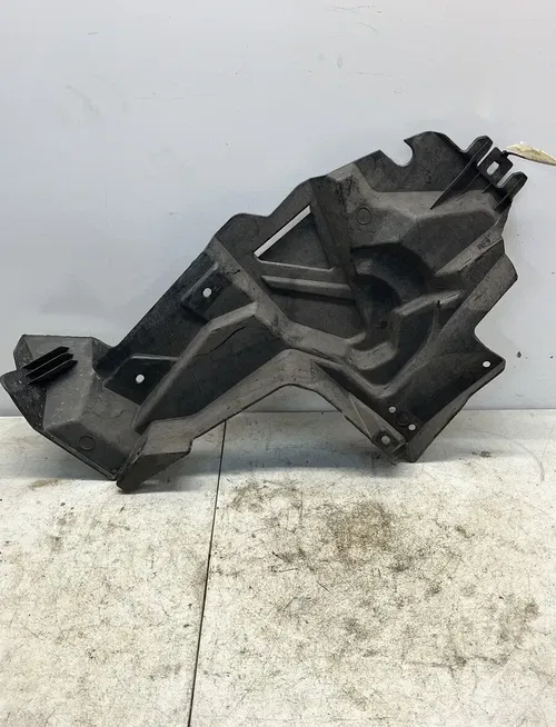 2019 Can Am Outlander Left Inner Fender 705012338