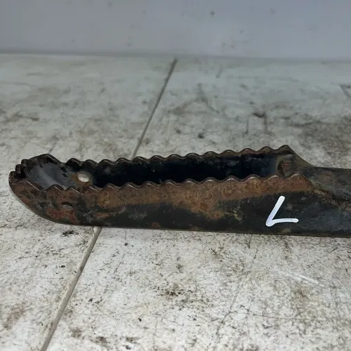 2001 Honda TRX90 Left Foot Rest Foot Pedal Bar Step 50610-HF1-670