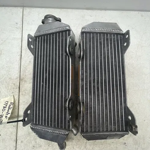 2004 SUZUKI DRZ400E GPI HIGH PERFORMANCE RADIATOR 17720-29F20