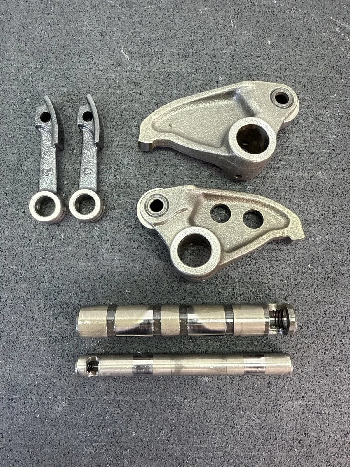 2024 HONDA CRF450R OEM Rocker Arms With Shafts 14410-MKE-A70 14420-MKE-AF0