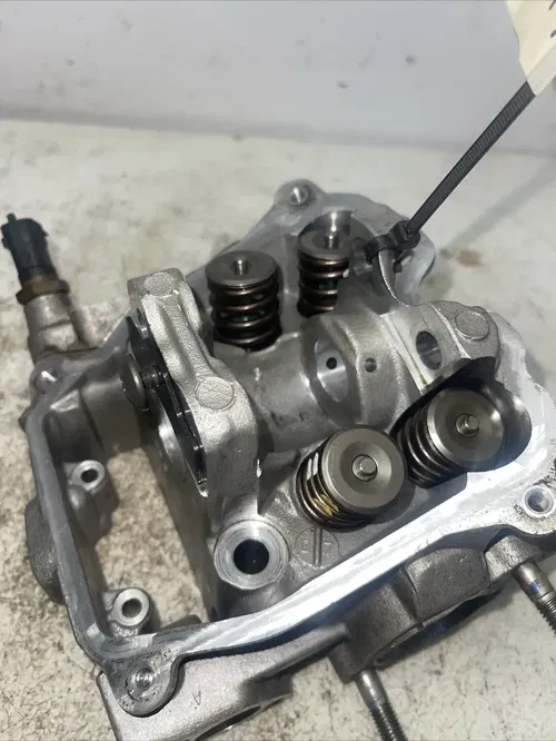 2019 CAN AM OUTLANDER 570 OEM REAR CYLINDER HEAD 420413397