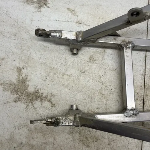 2001 SUZUKI RM250 OEM REAR BACK SUBFRAME 41200-37F00