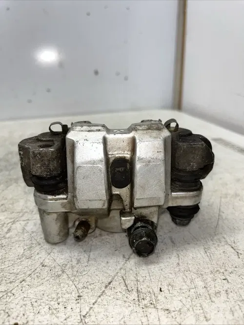 1996 Yamaha XT225 Front Brake Caliper Assy Left  2580T-11-00